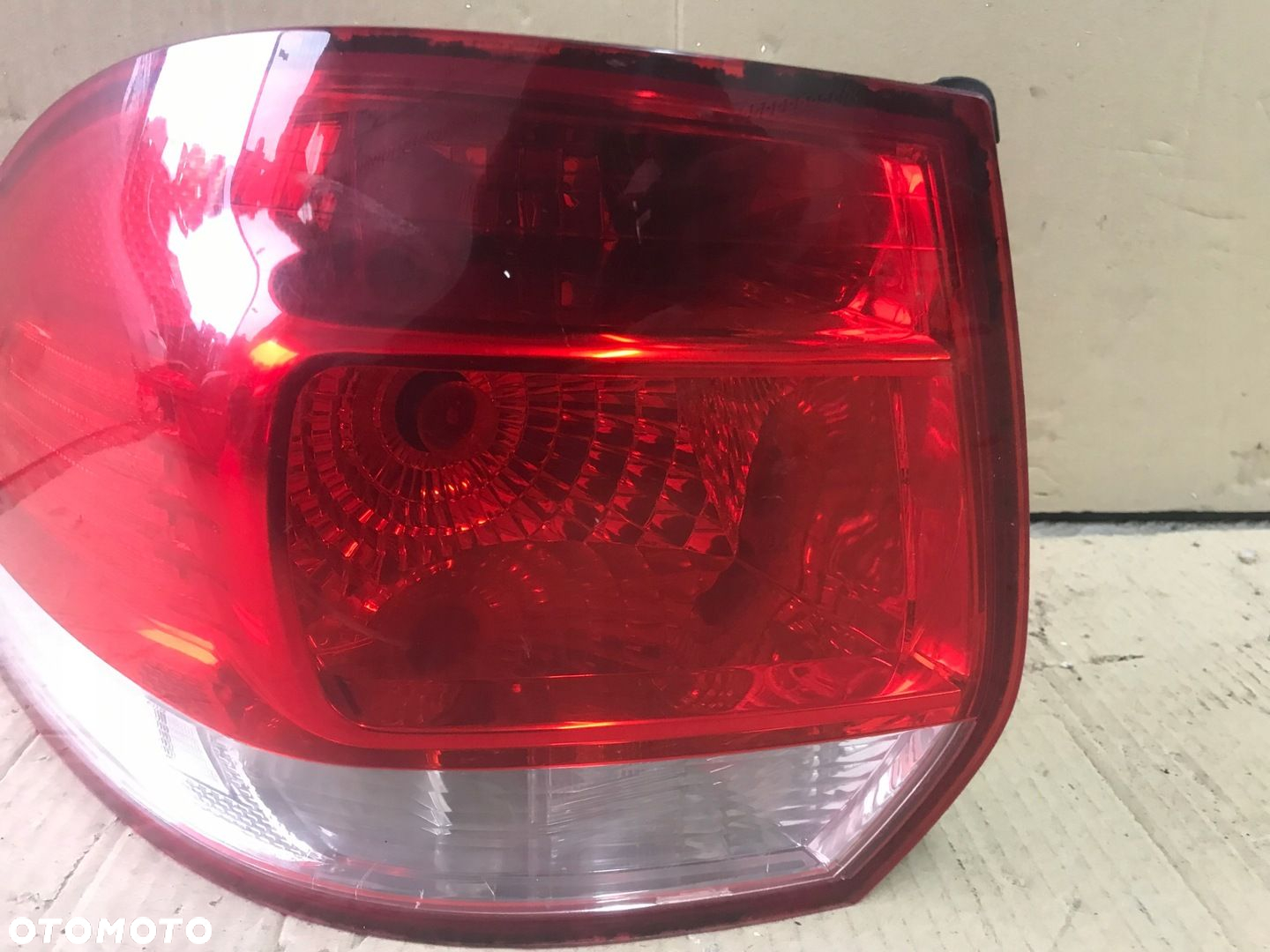LAMPA PRAWY LUB LEWY TYŁ VW GOLF 5 V KOMBI - 10
