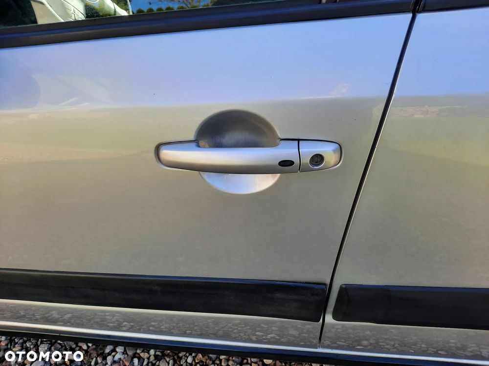 Suzuki SX4 1.6 GLX / Comfort - 16