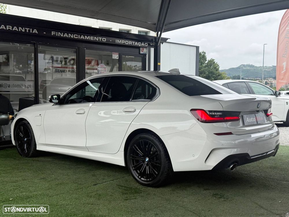 BMW 330 e Pack M Auto - 16