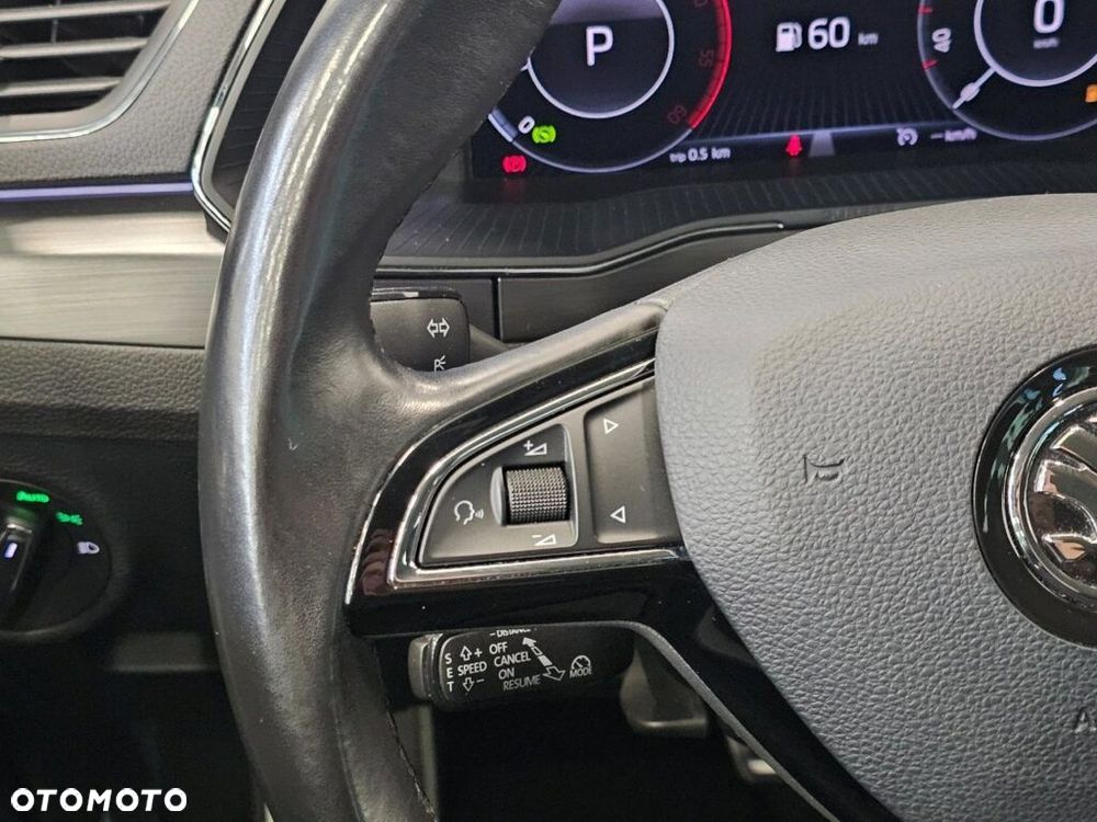 Skoda Superb 2.0 TDI 4x4 Style DSG - 11