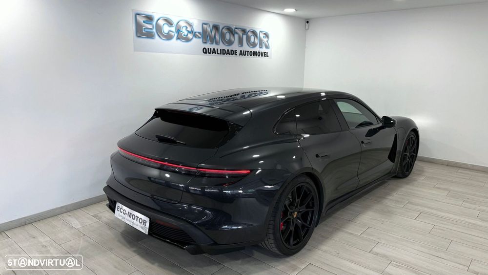 Porsche Taycan Sport Turismo GTS - 2