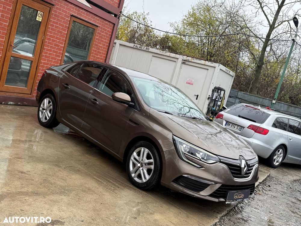 Renault Megane Blue dCi 116 EDC Zen - 31