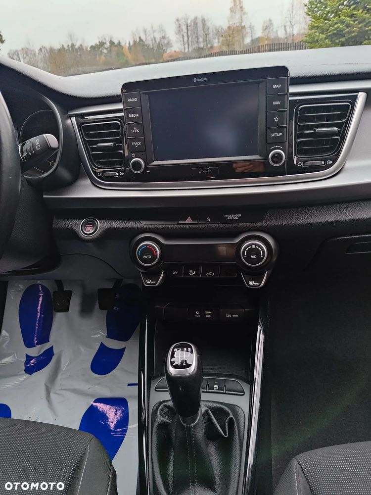 Kia Rio - 20