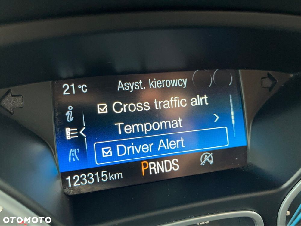 Ford Grand C-MAX - 25