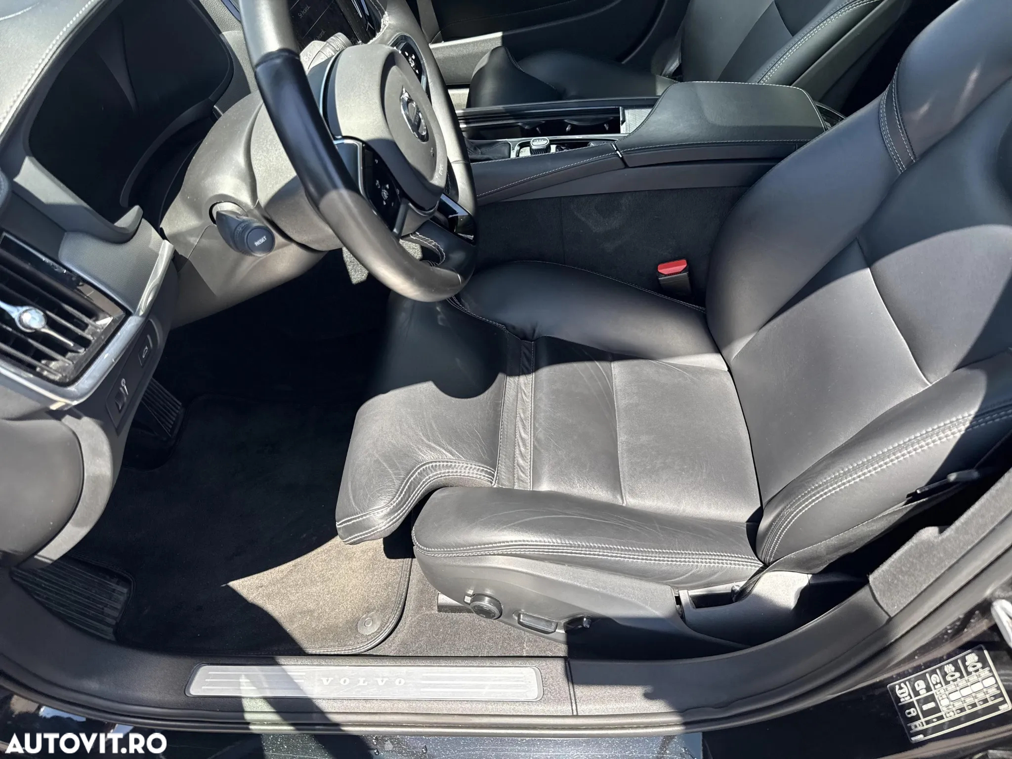 Volvo S90 D5 AWD Geartronic Inscription - 11