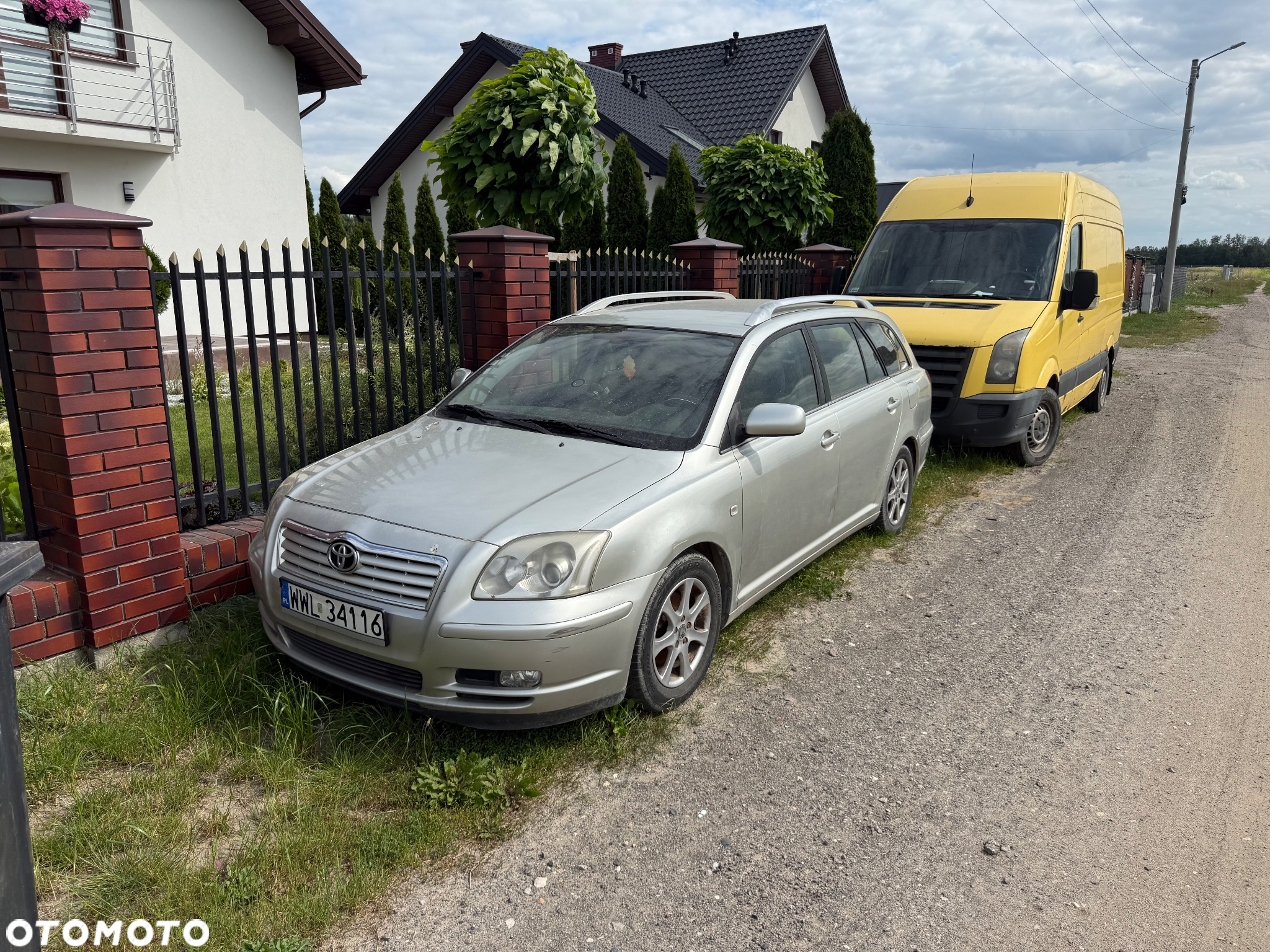 Toyota Avensis 1.8 VVT-i Sol - 2