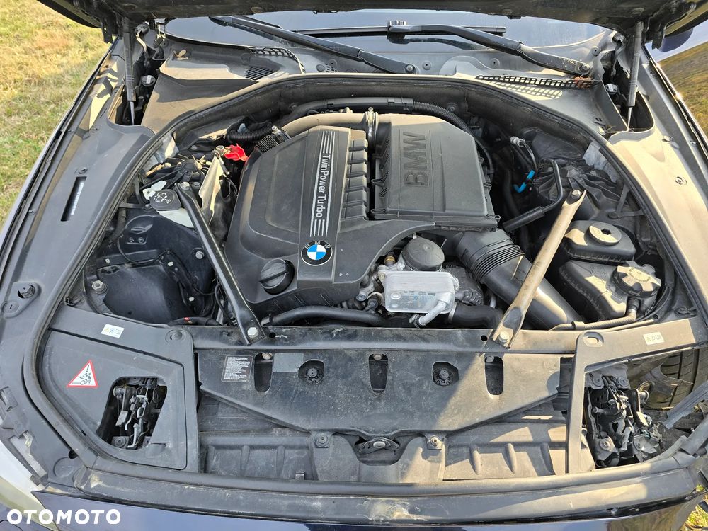 BMW Seria 5 535i xDrive - 18