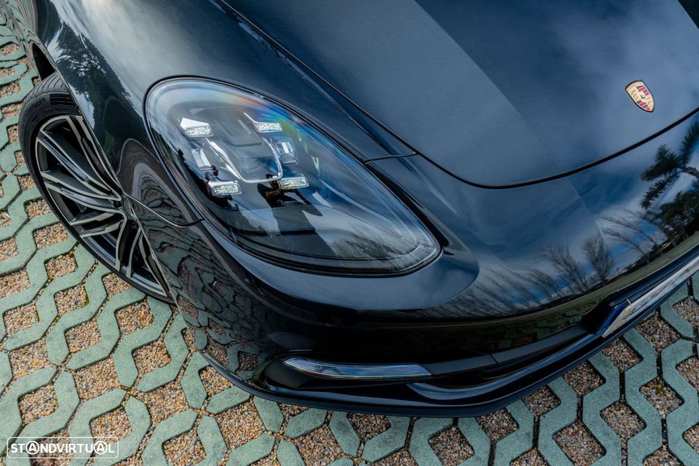 Porsche Panamera Sport Turismo 4 E-Hybrid - 11