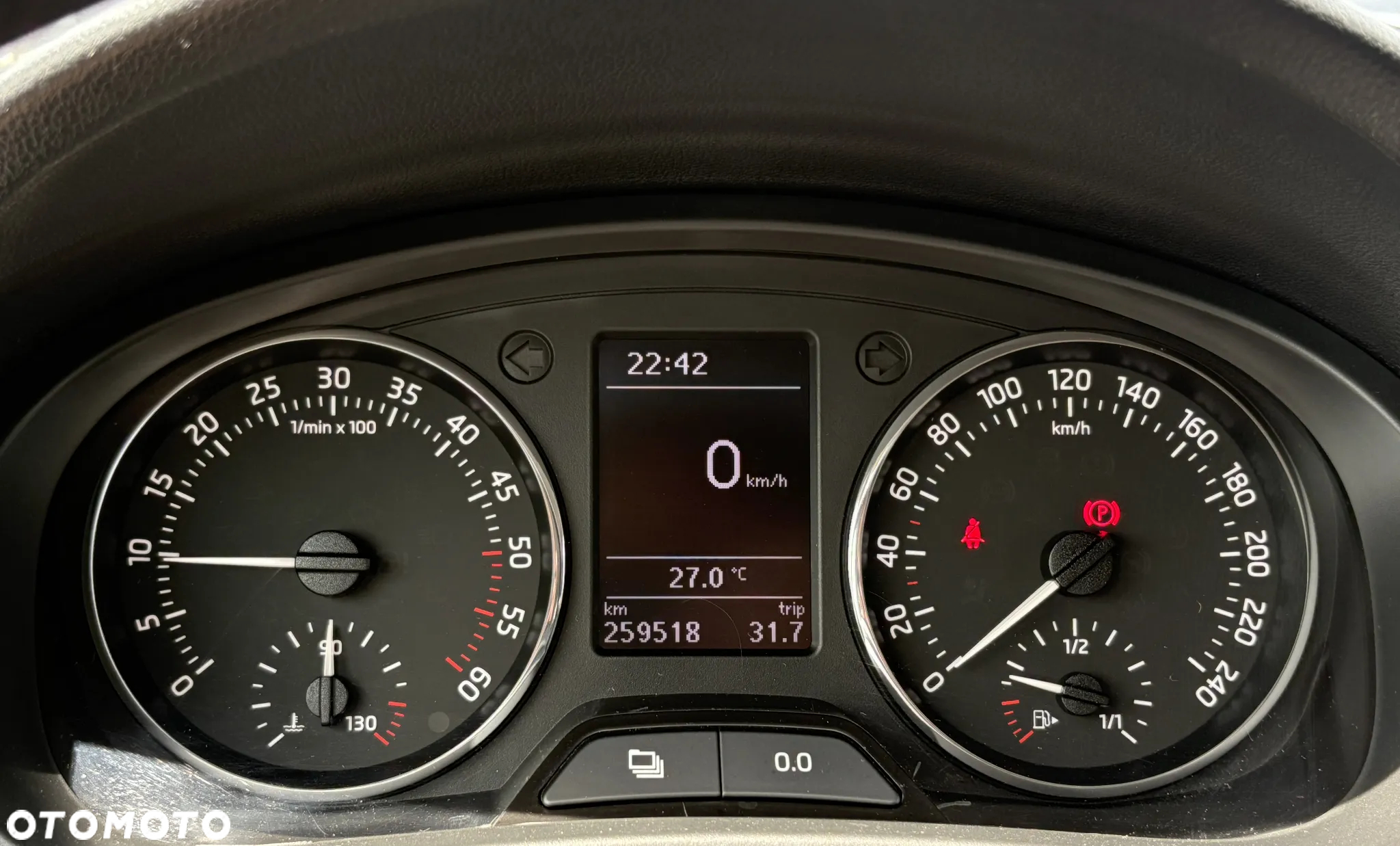Skoda RAPID Spb 1.6 TDI DPF Ambition Max - 13