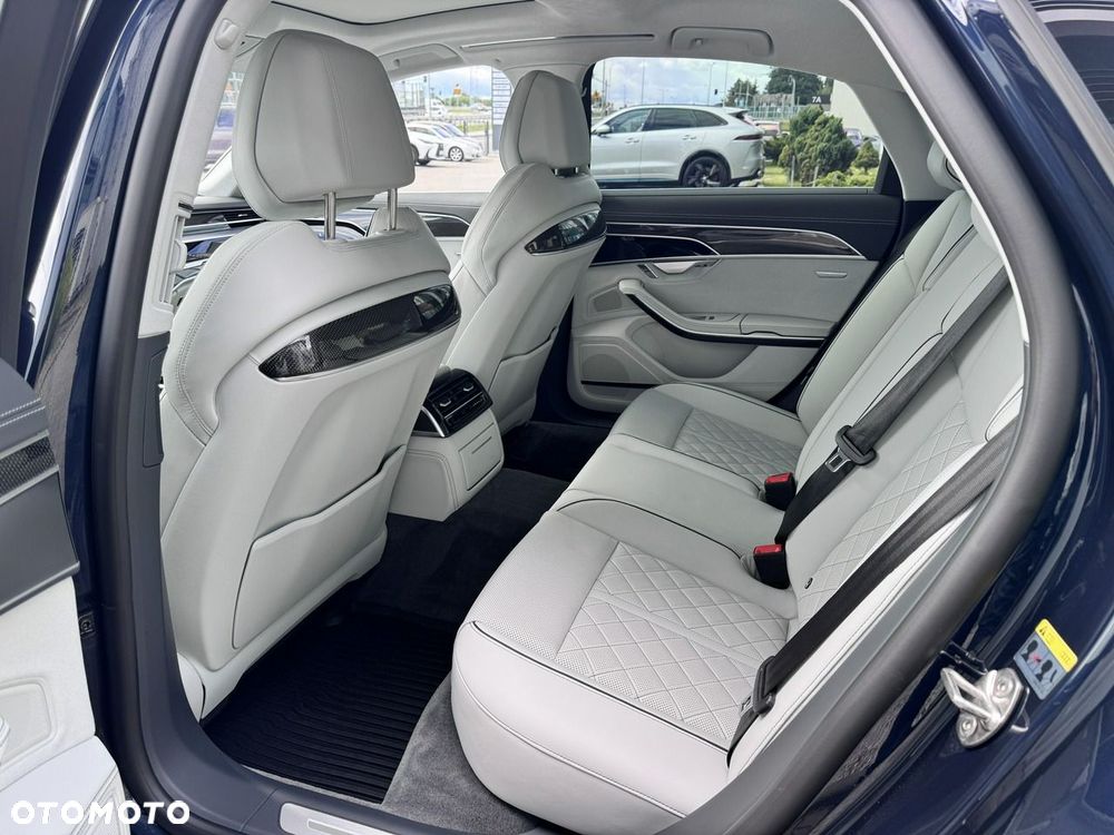 Audi S8 - 23
