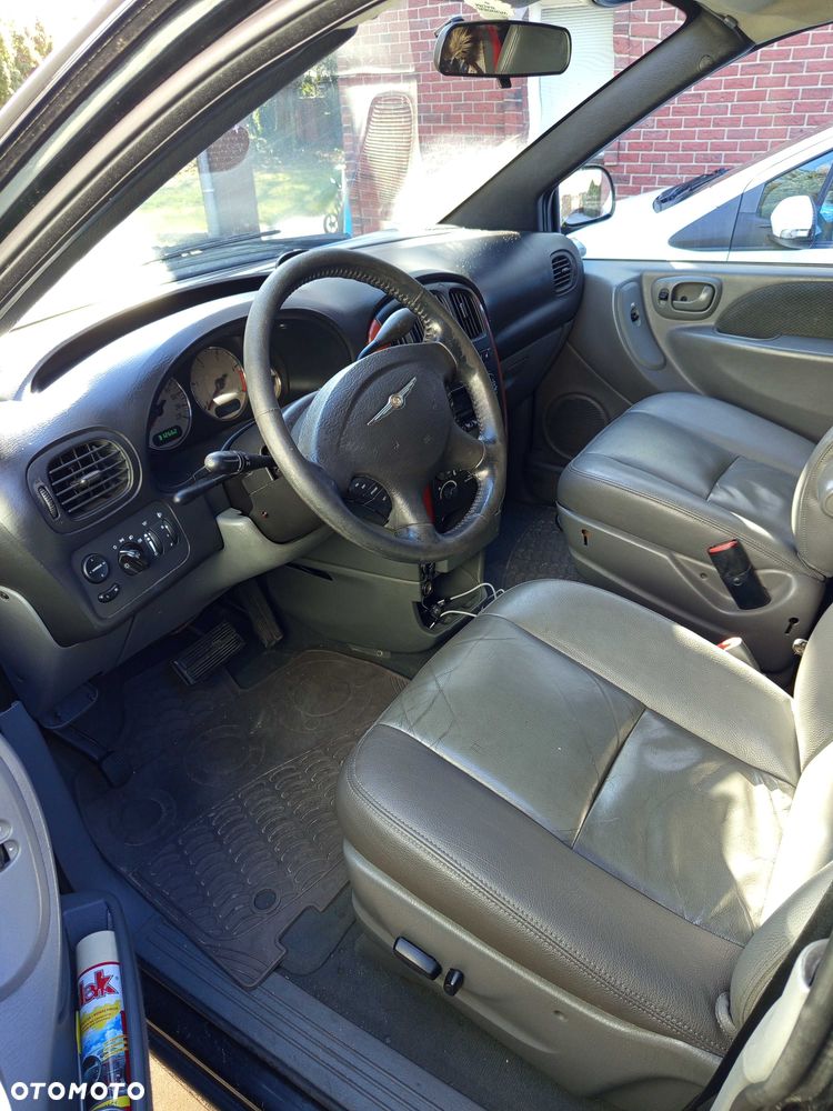 Chrysler Grand Voyager - 6