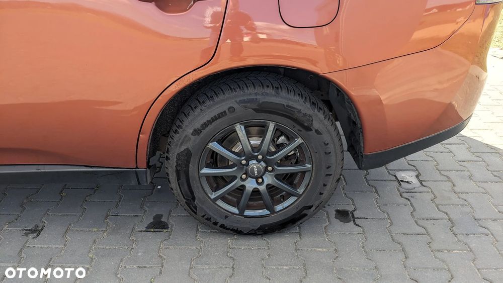 Mitsubishi Outlander 2.0 Intense + - 13