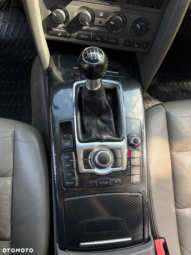 Audi A6 Limousine 2.4 - 25