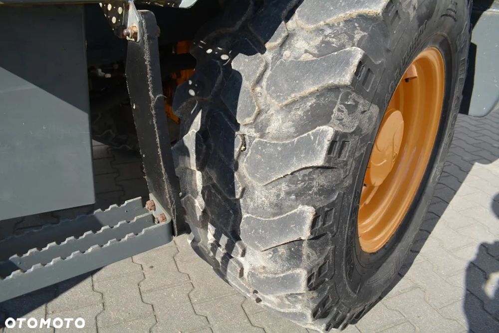 Liebherr L 508 STEREO STAN PERFEKCYJNY - 13