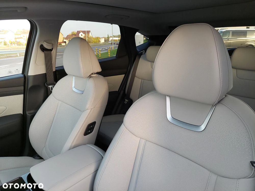 Hyundai Tucson 1.6 T-GDi HEV Platinum 2WD - 12