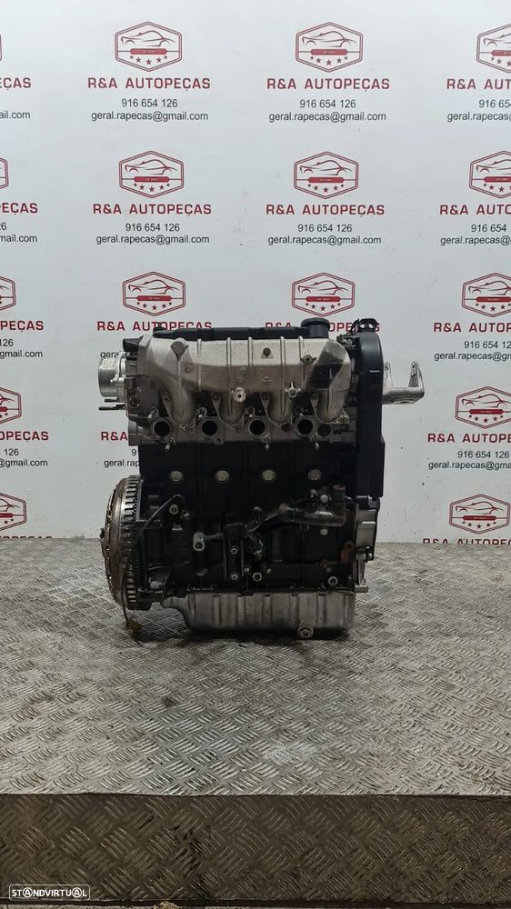 Motor Citroen C5 2.0 HDI 8V 110 cv Ref RHZ - 4
