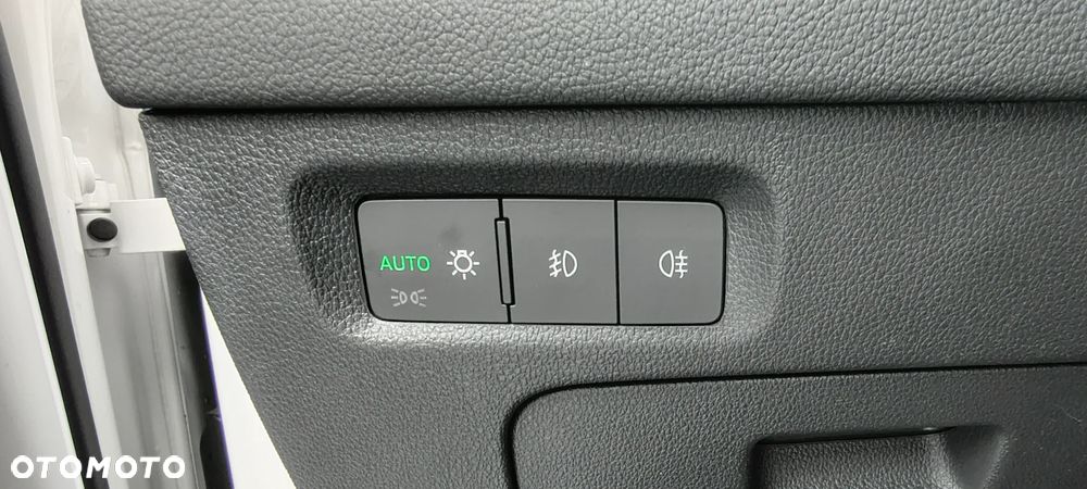 Skoda Octavia 2.0 TDI SCR Ambition - 24