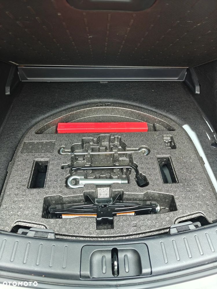 Toyota Corolla 1.8 Hybrid Comfort - 9