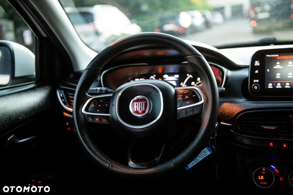 Fiat Tipo 1.4 T-Jet Lounge - 30