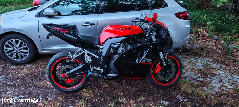 Suzuki GSX-R - 4