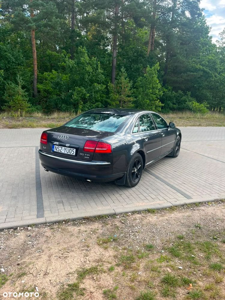 Audi A8 - 3