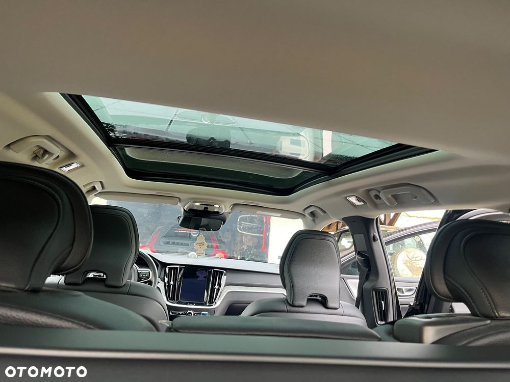 Volvo V60 Cross Country Pro D4 AWD - 18