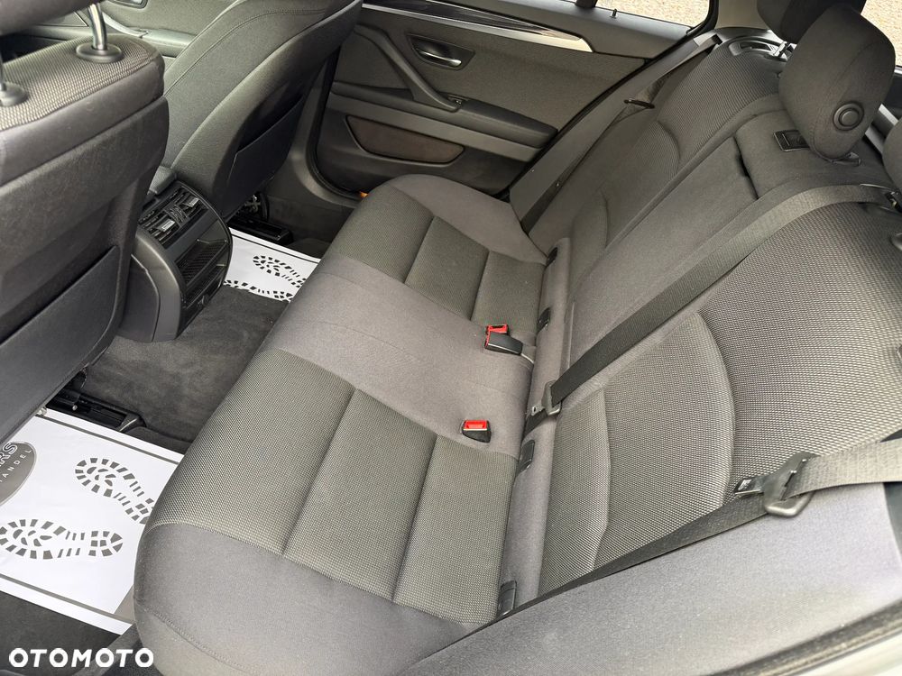 BMW Seria 5 520d Luxury Line - 7