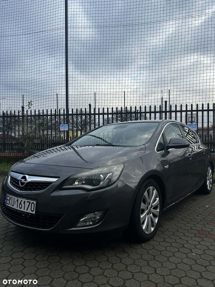 Opel Astra 1.4 Turbo Cosmo - 1
