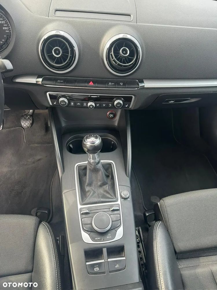 Audi A3 - 8