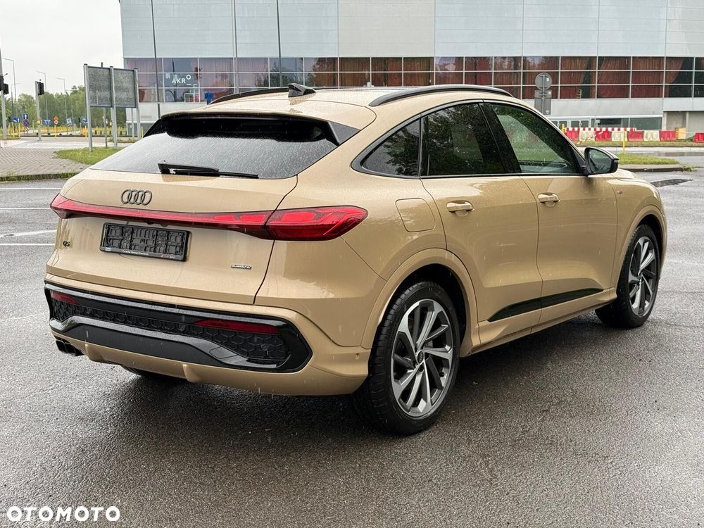 Audi Q5 Sportback - 6