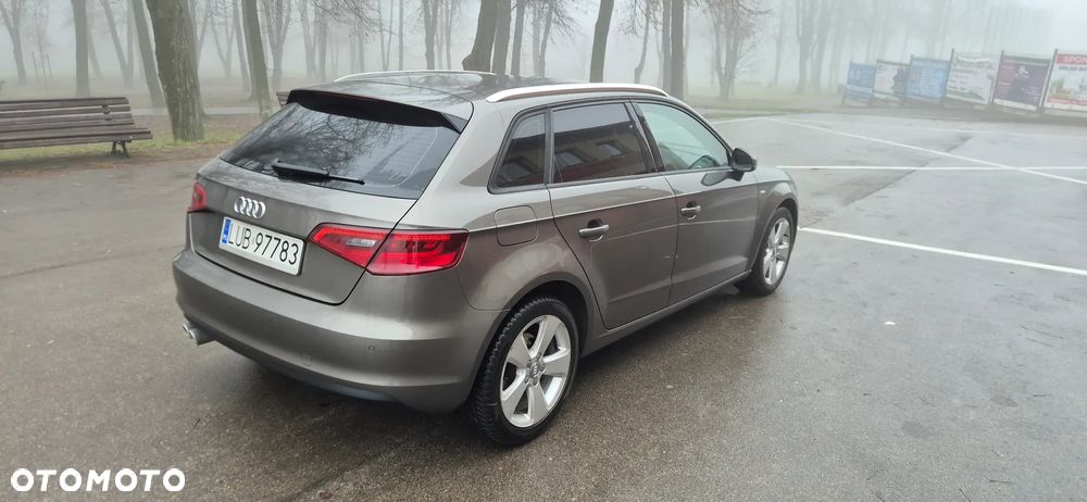 Audi A3 Sportback 2.0 TDI Quattro Ambiente S tronic - 4