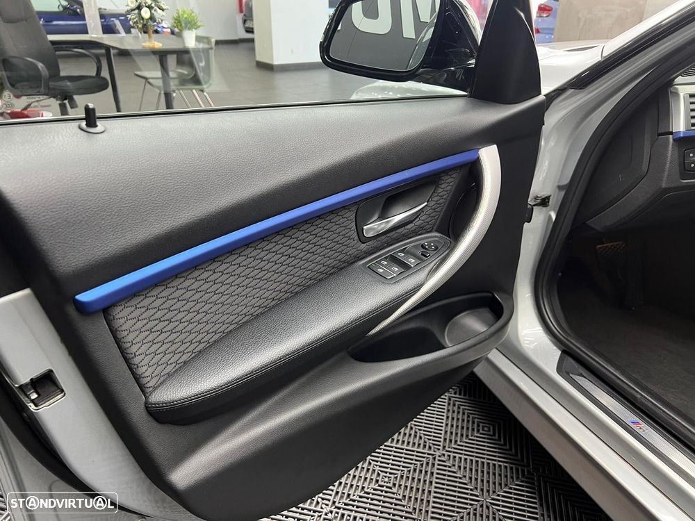 BMW 318 d Pack M Auto - 37