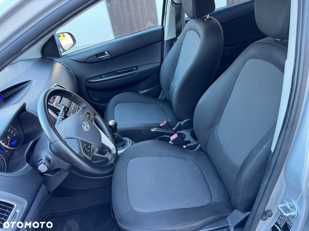 Hyundai i20 1.2 BlueDrive Classic + - 23