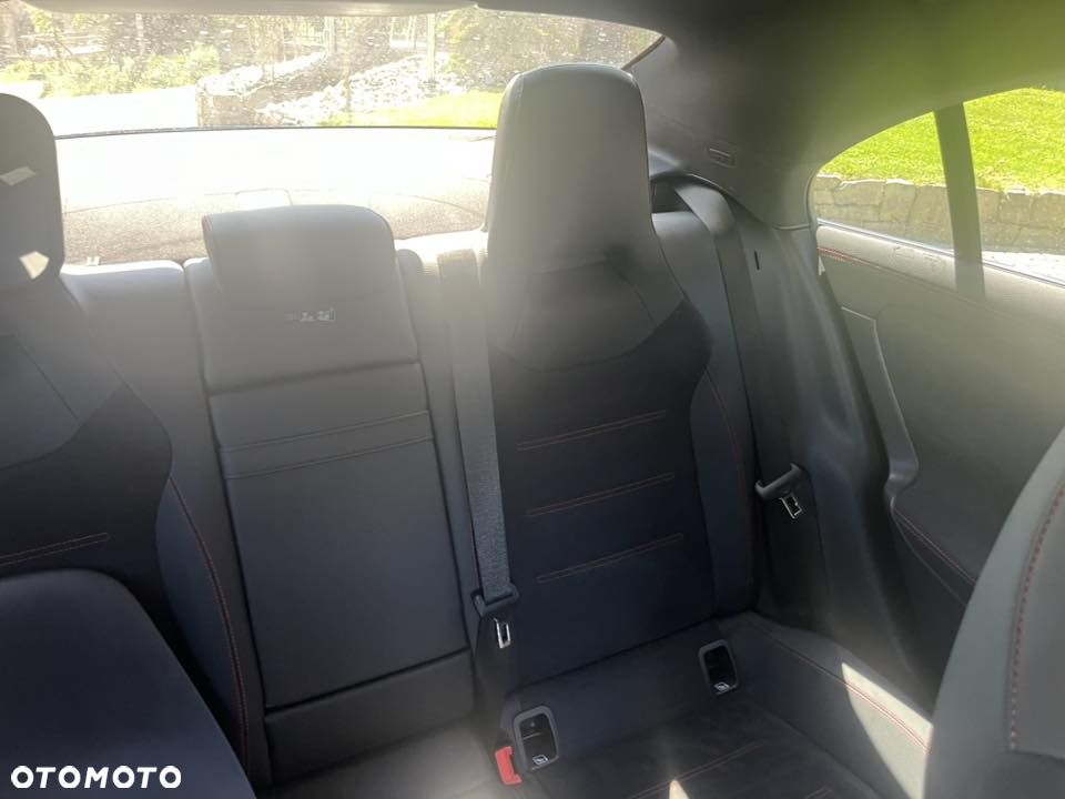 Mercedes-Benz CLA 250 4Matic 8G-DCT AMG Line Advanced Plus - 22
