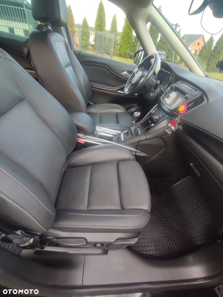 Opel Zafira 1.6 CDTI Elite S&S - 10