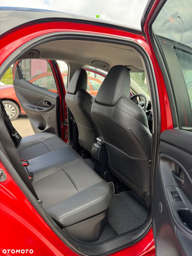 Toyota Yaris - 13