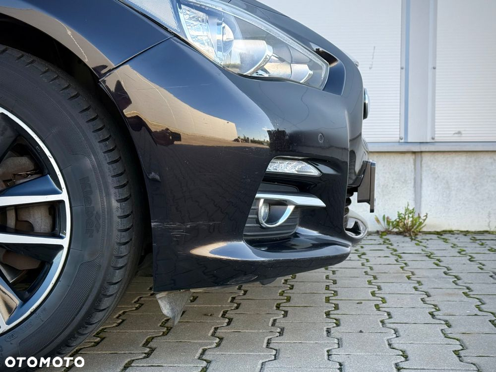 Infiniti Q50 2.2d - 27