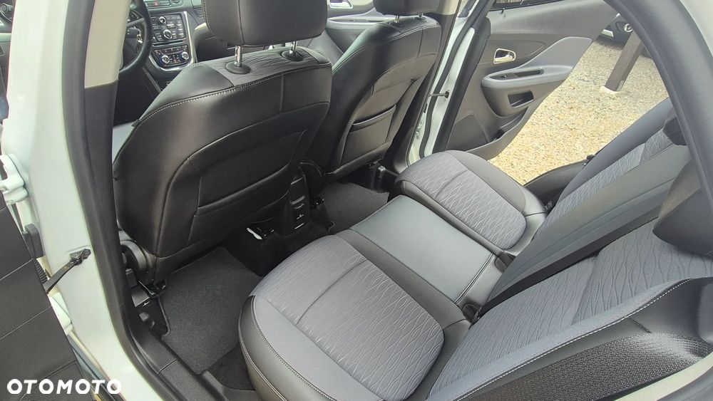 Opel Mokka 1.4 T Cosmo S&S - 26