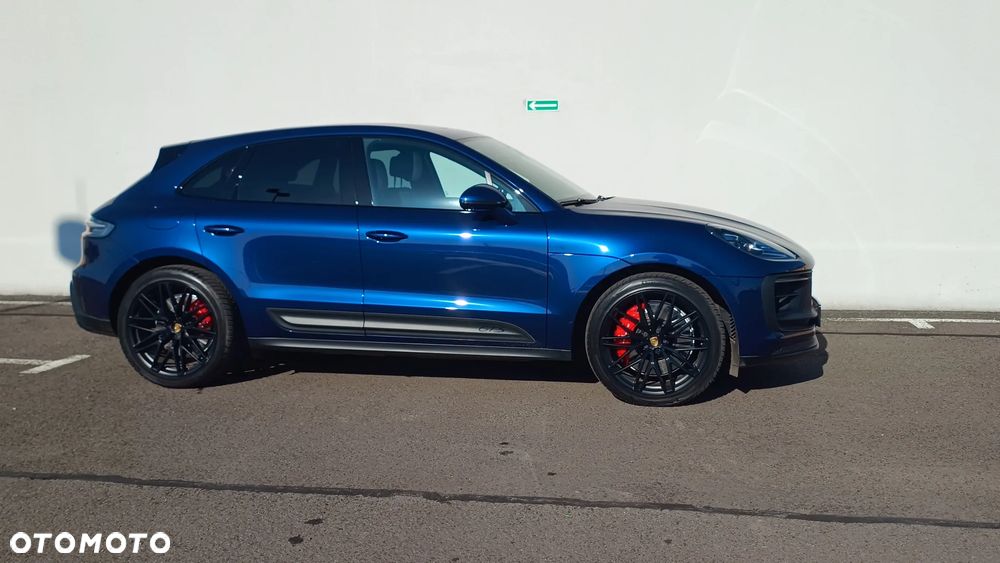 Porsche Macan - 1