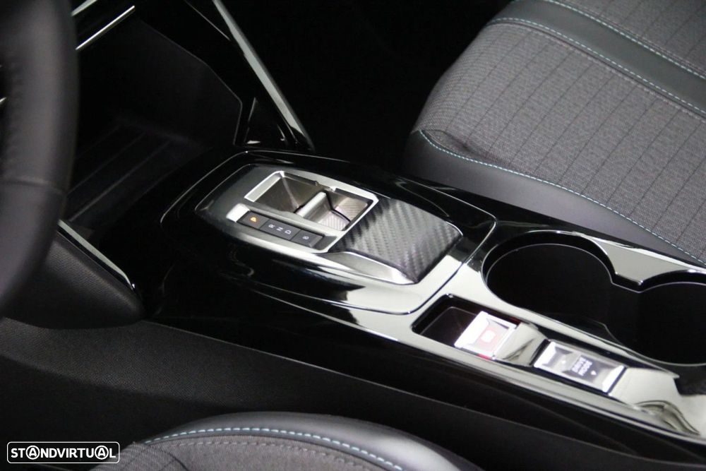 Peugeot e-2008 50 kWh Active Pack - 12