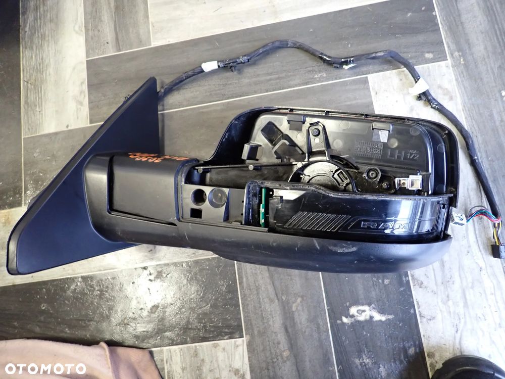 DODGE RAM 1500 19PIN 2020R LUSTERKO LEWE 68611801AA - 5