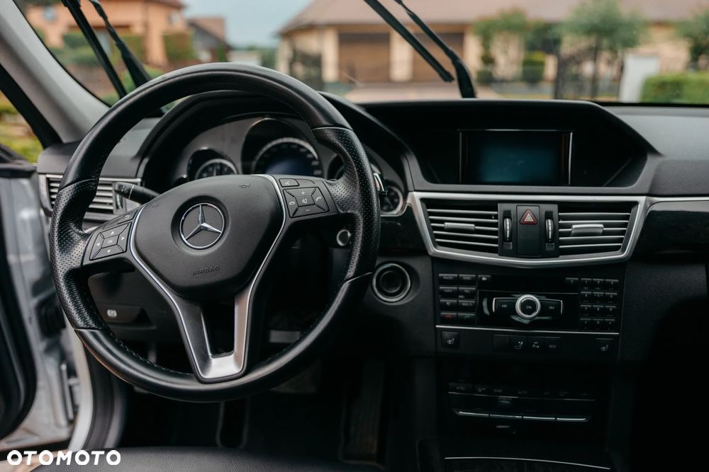 Mercedes-Benz Klasa E 200 CDI DPF BlueEFFICIENCY 7G-TRONIC Avantgarde - 7
