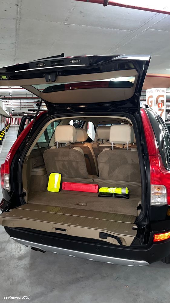 Volvo XC 90 2.4 D5 7L Nivel 3 - 16