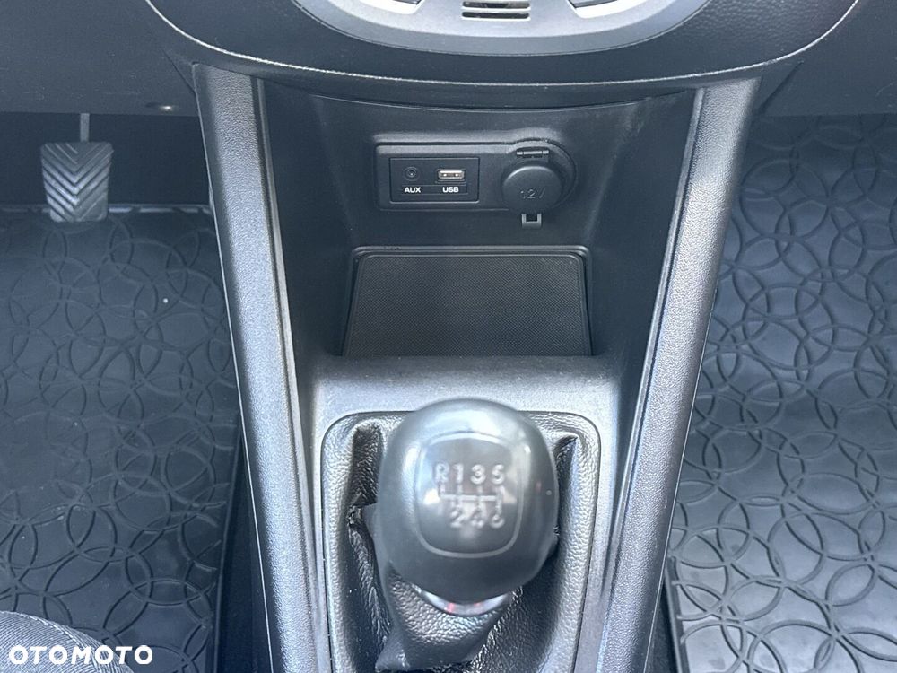 Hyundai ix20 1.4 CRDi BlueDrive Comfort - 26