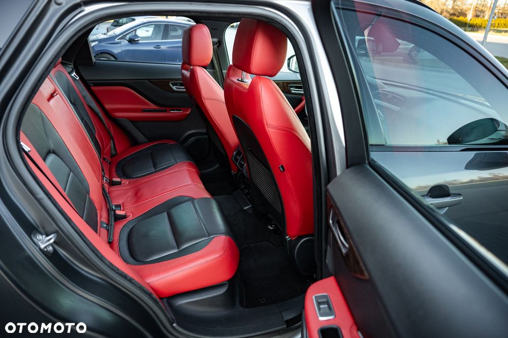 Jaguar F-Pace 3.0 TDV6 AWD S - 17