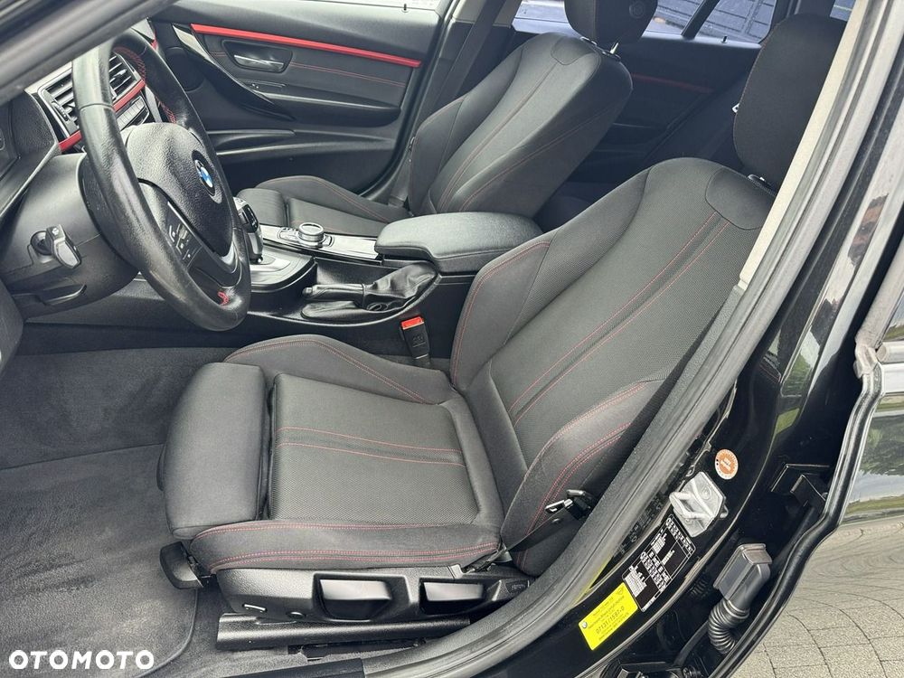 BMW Seria 3 318d Sport Line - 18