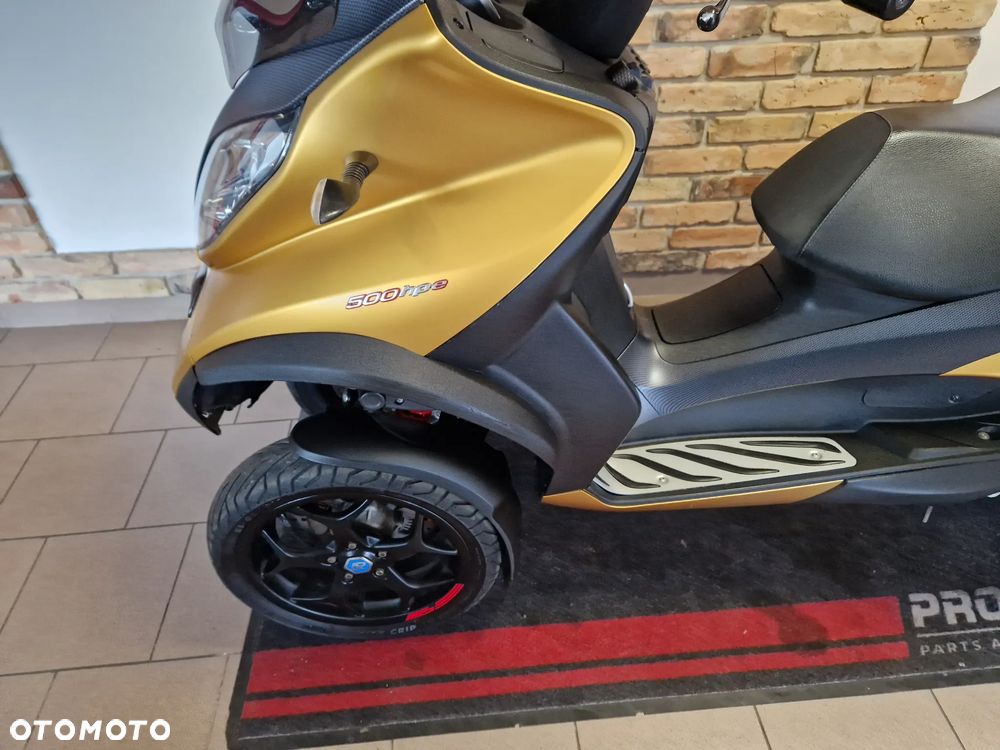 Piaggio MP-3 - 25