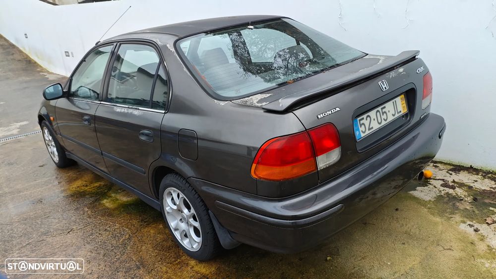 Honda Civic 1.4i S - 8
