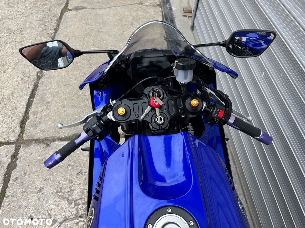Yamaha YZF - 35