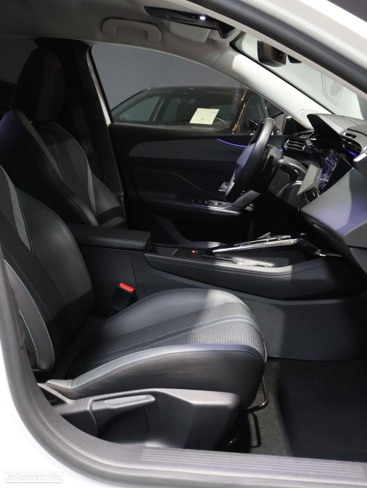 Peugeot 308 SW 1.5 BlueHDi Allure Pack EAT8 - 18